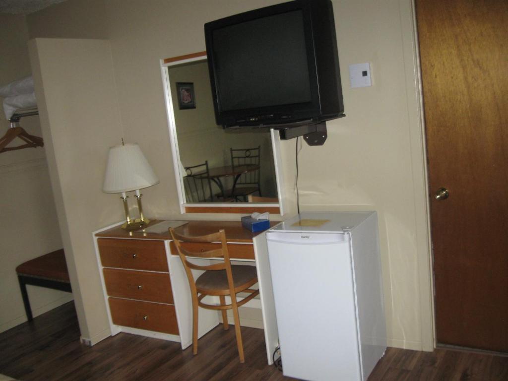 Motel De La Pointe Aux Bouleaux 拜圣卡特琳 外观 照片